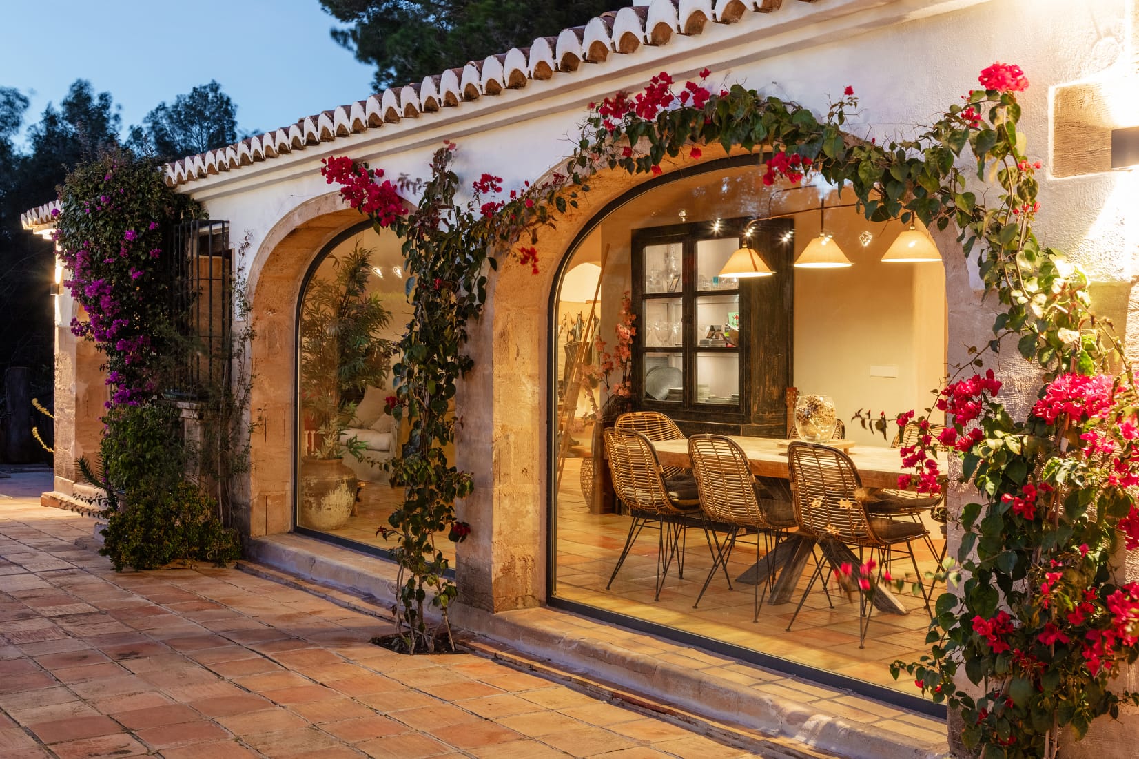 Molino Villas Facade Night Dinning